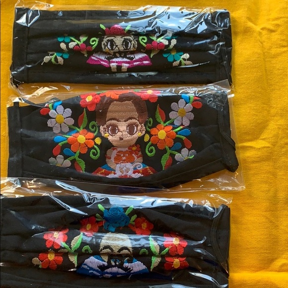 Triple layer Reusable embroide face mask F… - Picture 7 of 16